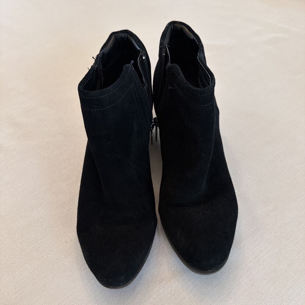 Blondo Women's 8W Black Suede Waterproof Side Zip Ankle Boots